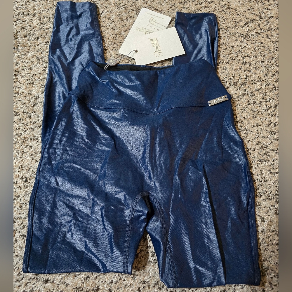 Bombshell Sportswear Navy High-Waist Shiny Leggings - Picture 4 of 6
